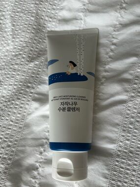 Round Lab Birch Juice Moisturizing Cleanser - Brand New- Unopened